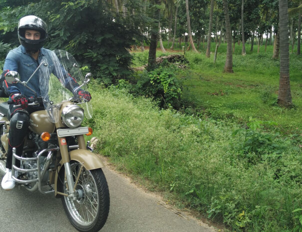 Motorcycle tour to Hampi