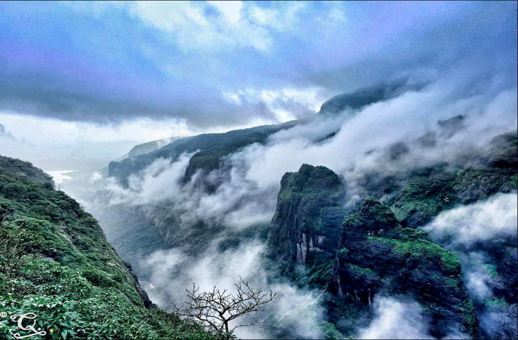 Motorcycle tour of Western Ghats